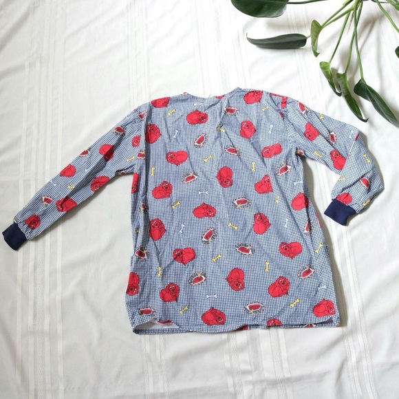 2002 Scholastic Clifford the Big Red Dog scrub shirt - Picture 6 of 8